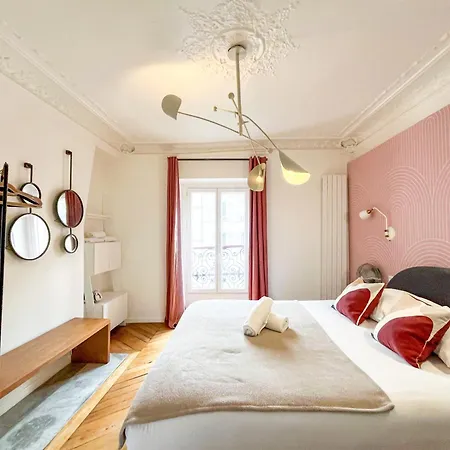 99 - Urban Fabulous 6 Bedrooms Apartment