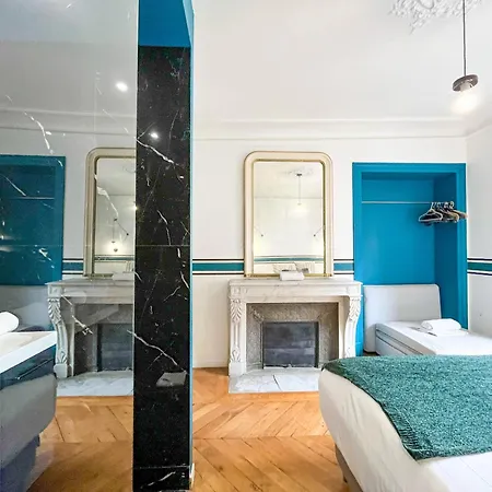 99 - Urban Fabulous 6 Bedrooms Paris