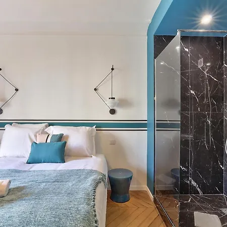 99 - Urban Fabulous 6 Bedrooms Apartment